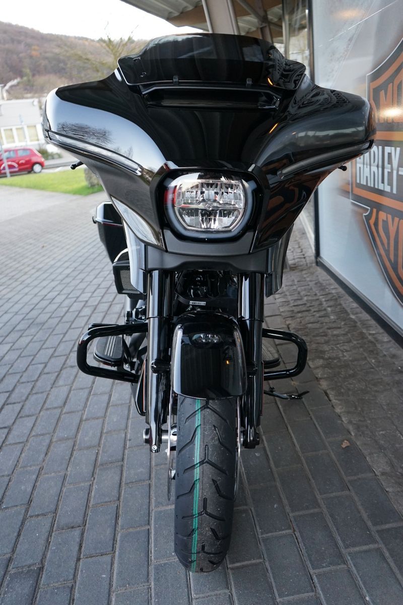 Fahrzeugabbildung Harley-Davidson Street Glide 117 FLHX 2025