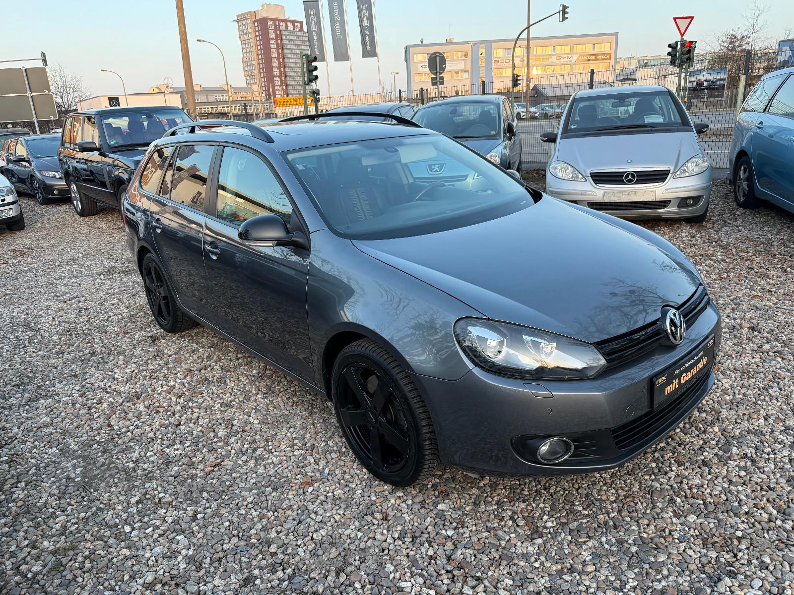 Volkswagen Golf 2.0 TDI DSG MATCH Variant Xenon Panorama
