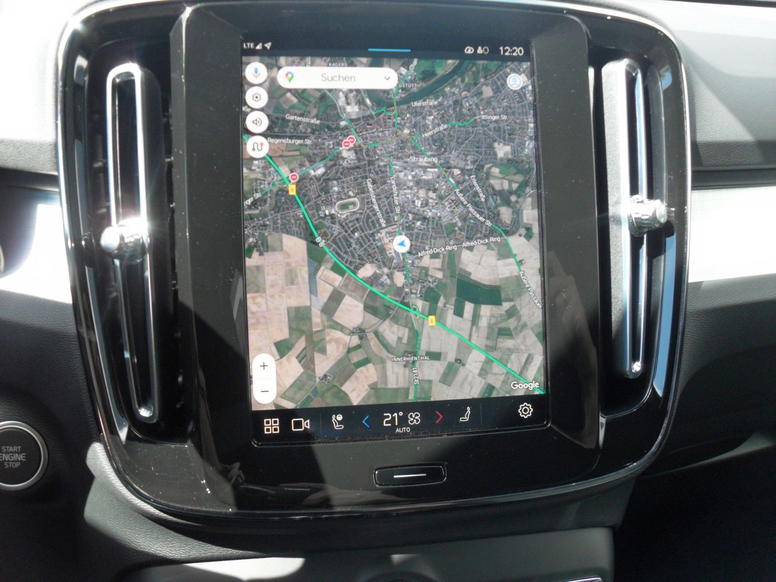 Fahrzeugabbildung Volvo XC 40 Plus Dark 2WD | 360°| Navi | NS