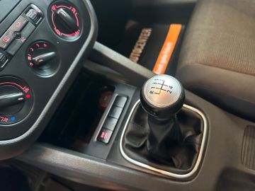 Volkswagen Golf V Lim. Tour *KLIMA*SZHZ*TEMPOMAT*AHK*