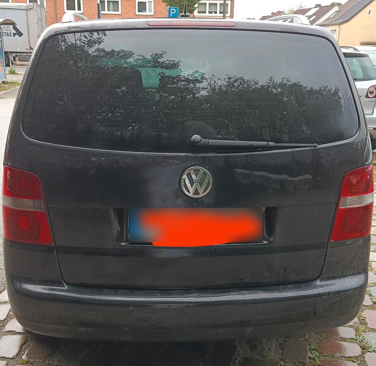 Volkswagen Touran 2004 — салон