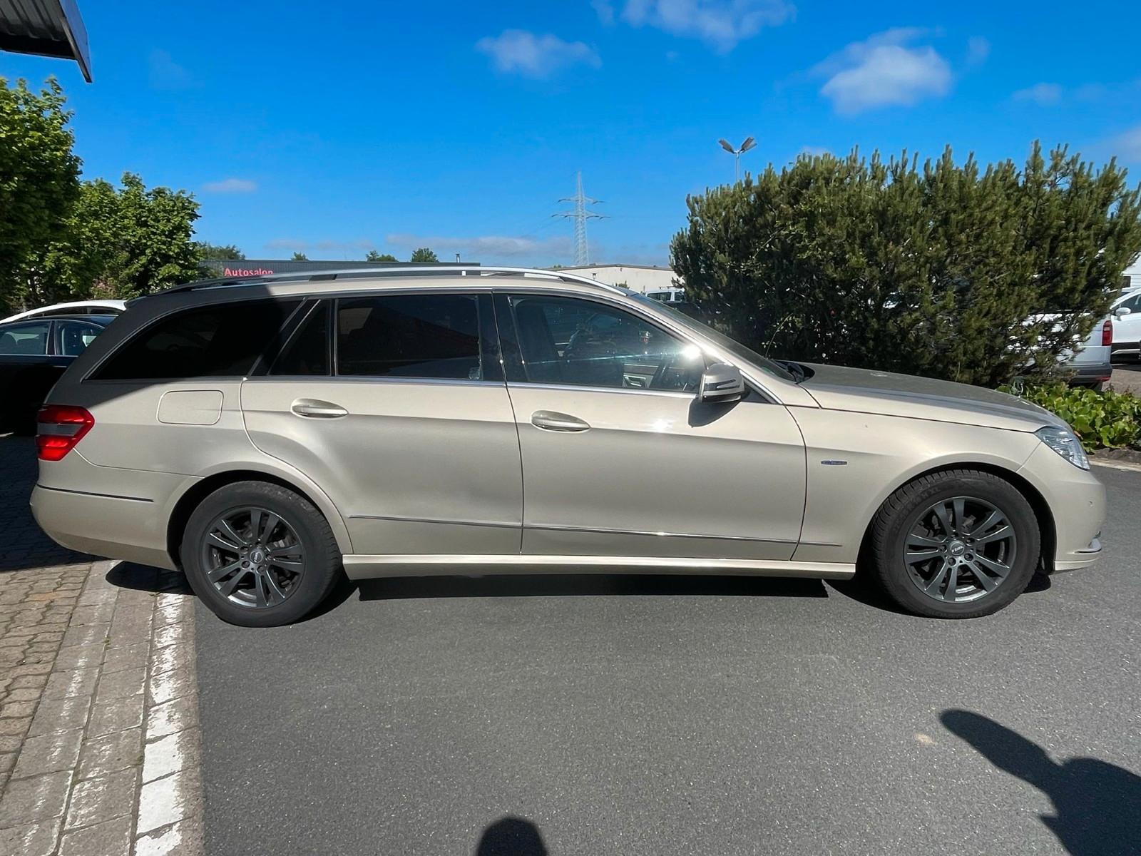 Mercedes-Benz E200 2012 — photo 5