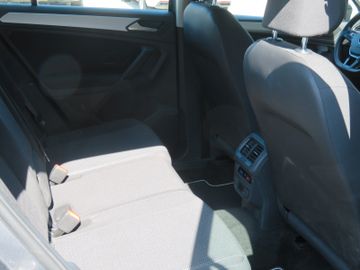 Volkswagen Tiguan - 12