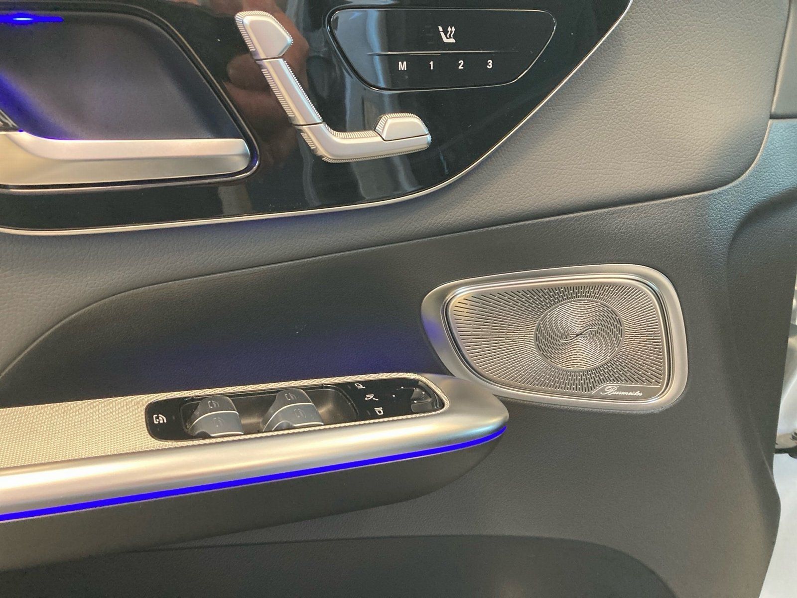 Fahrzeugabbildung Mercedes-Benz GLC 200 4M AMG Plus*Pano*Burme*HUD*360°*DIGITAL*