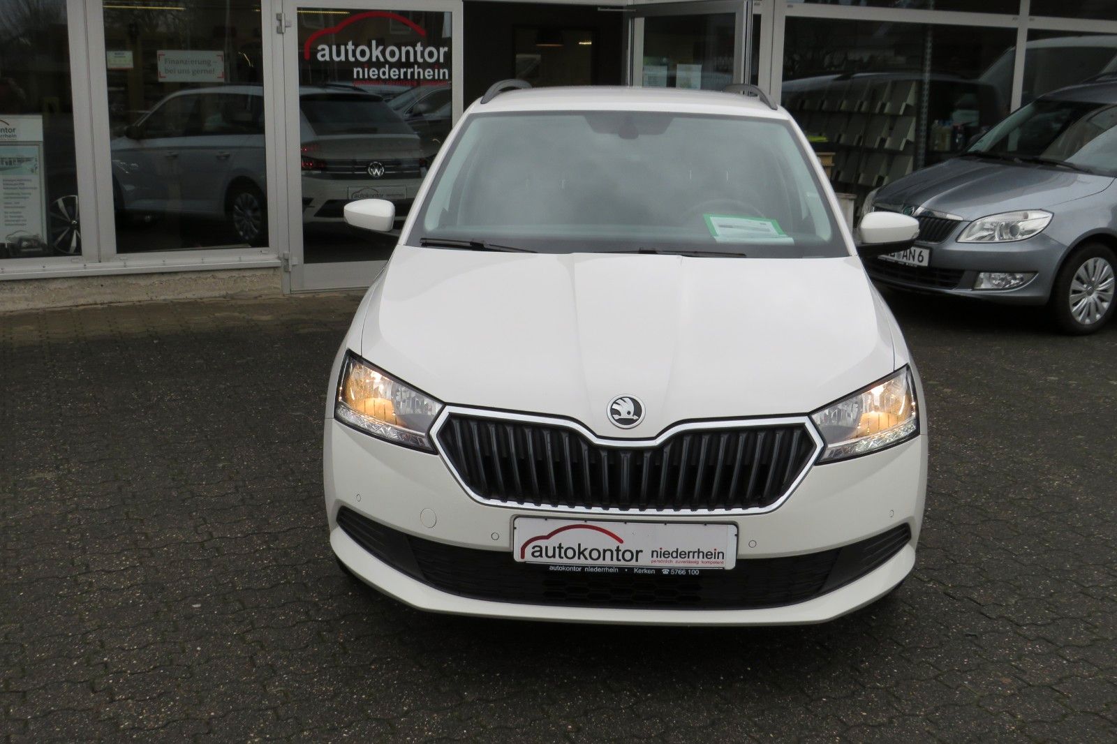 Fahrzeugabbildung SKODA Fabia Combi Ambition AHK SITZH. NAVI PDC 1.HD