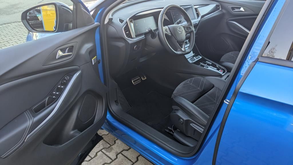 Autohaus Zimpel & Franke -  Opel Grandland PHEV Ultimate 165 kW 224 PS AT8 - Bild 10