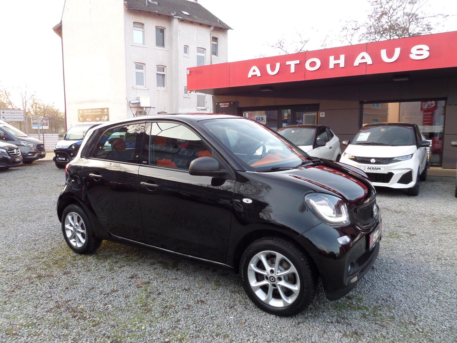 Smart ForFour Passion AUTOMATIK-NAVI-PANORAMADACH
