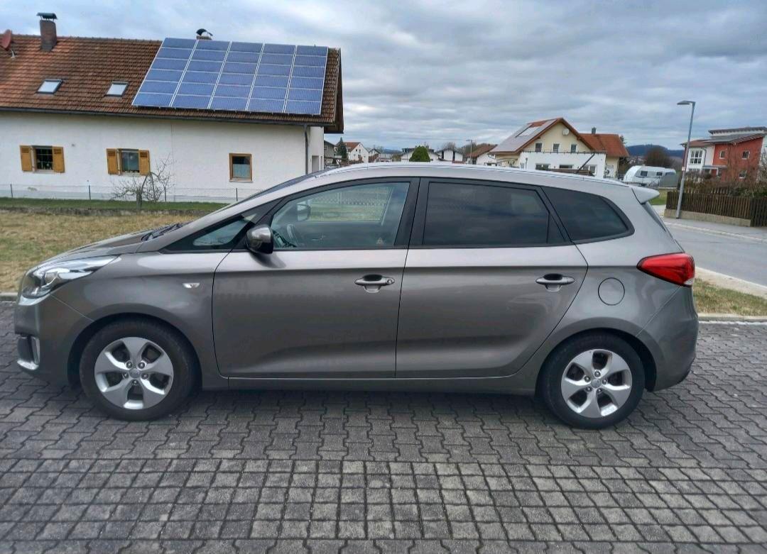 Opel Astra 2013 — rear view
