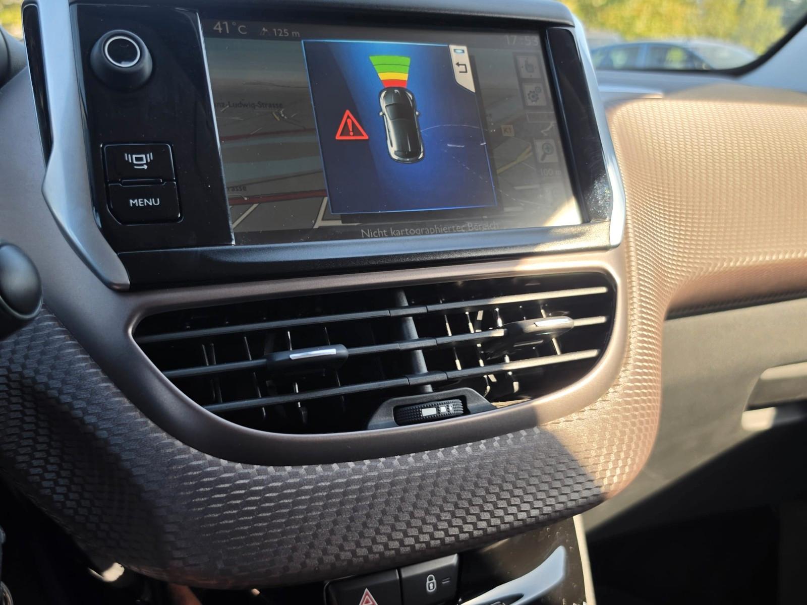 Peugeot 2008 Allure! TÜV NEU! Bordcomputer! Wenig KM!