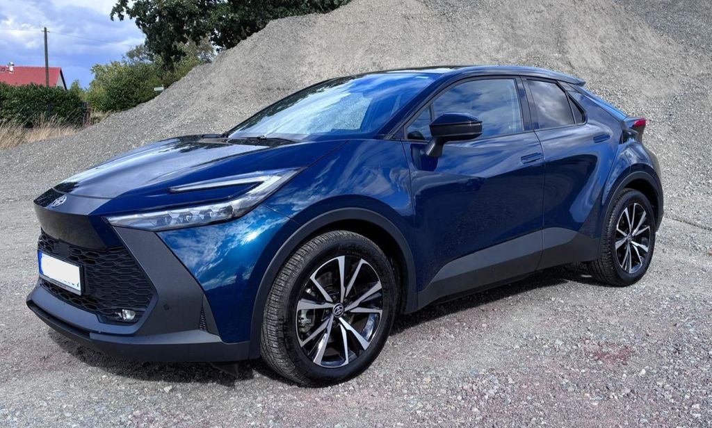 Image of Toyota C-HR