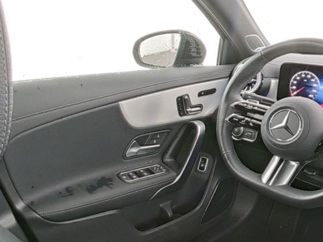 Mercedes-Benz A 250 4Matic Limousine AMG Line Premium+ Night