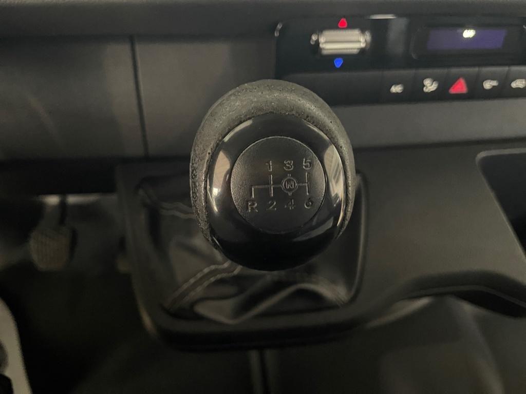 Fahrzeugabbildung Mercedes-Benz Sprinter 317 Kasten L3H2 Schwingsitz RFK MBUX