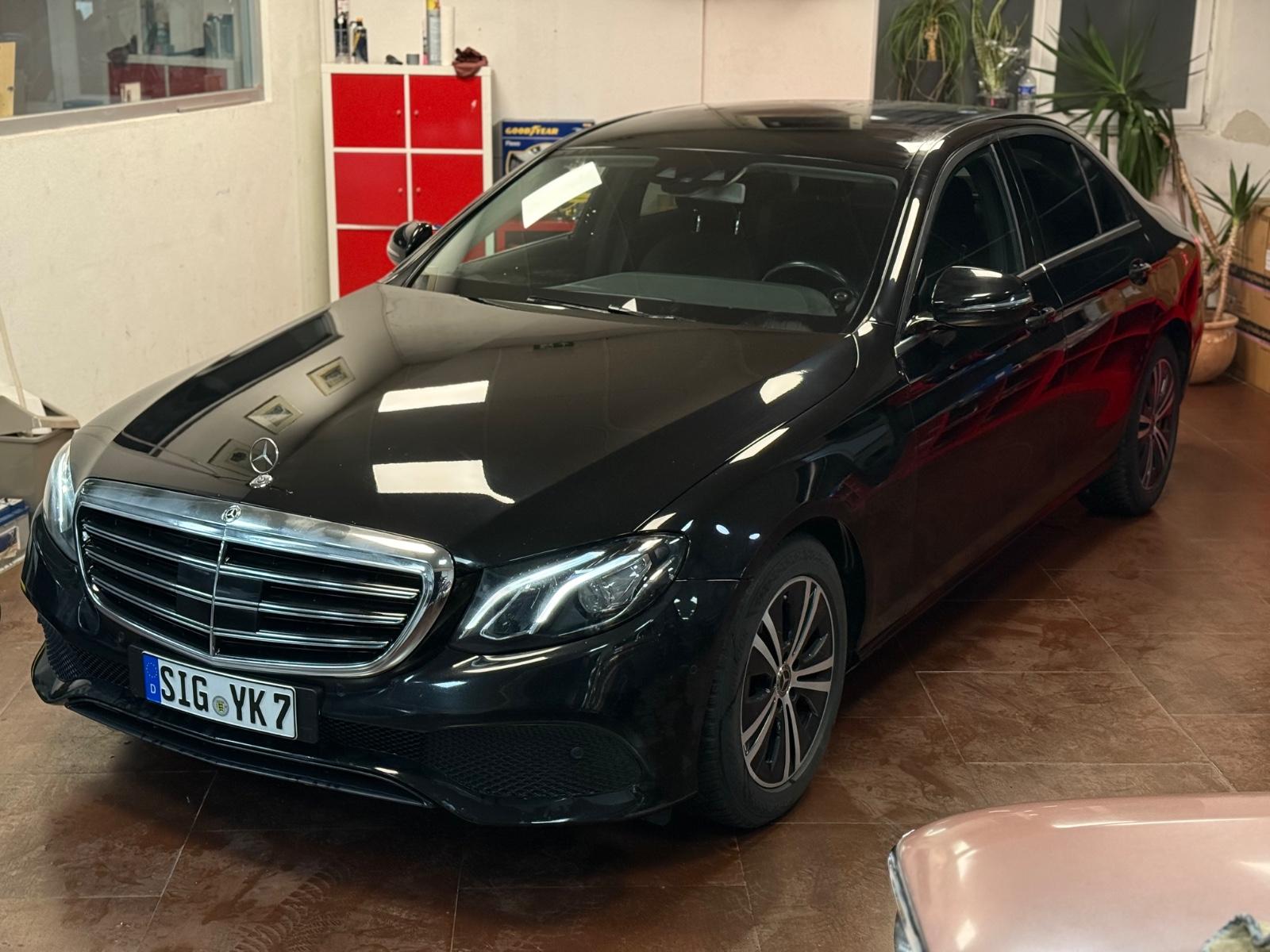 Mercedes-Benz E 220 E Limousine Kamera/Navi/Fahrassistent