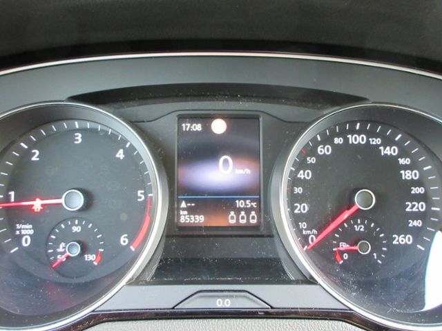 Passat Variant 2.0 TDI R-LINE EXT./AHK/18-ZOLL/L