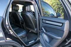 PORSCHE Cayenne / SPORT DESIGN PAKET / BOSE / MEMORY
