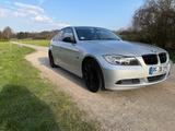 BMW 325i - E90 N52 - BMW 325: 325i E90
