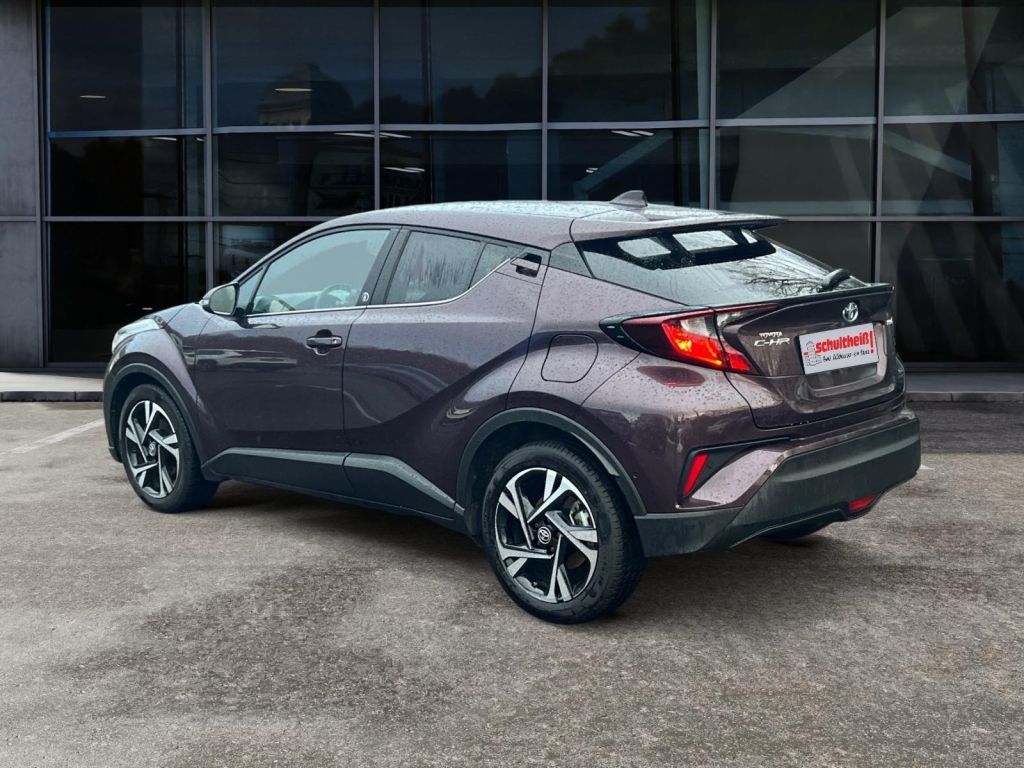 Fahrzeugabbildung Toyota C-HR Hybrid Team Deutschland