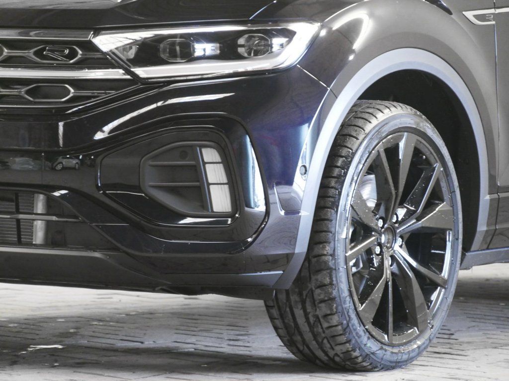 Fahrzeugabbildung Volkswagen T-Roc R-Line 1.5 TSI DSG AHK App-Connect