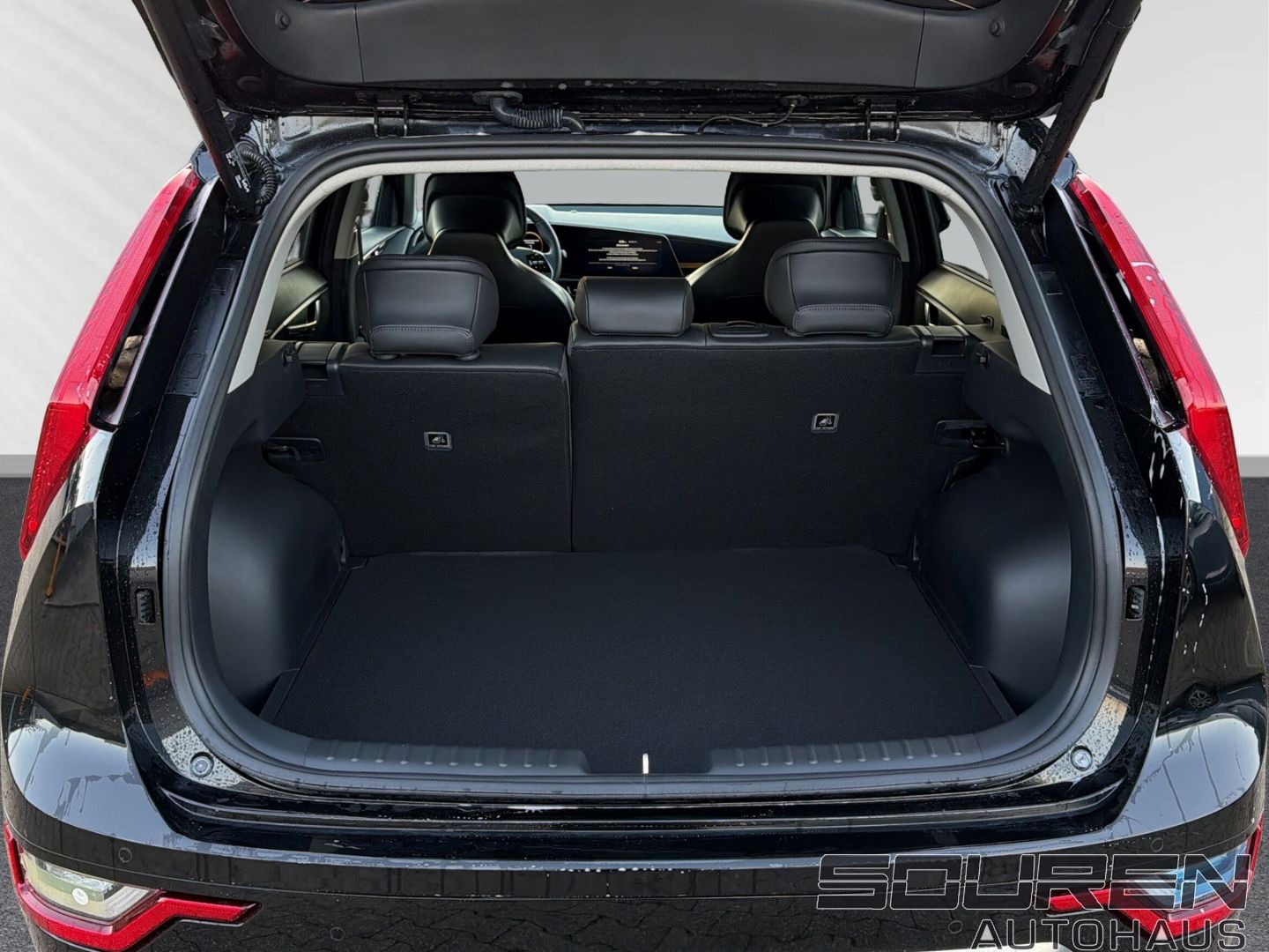 Fahrzeugabbildung Kia Niro HEV Spirit Glasdach Technik-&Relax-Paket 18