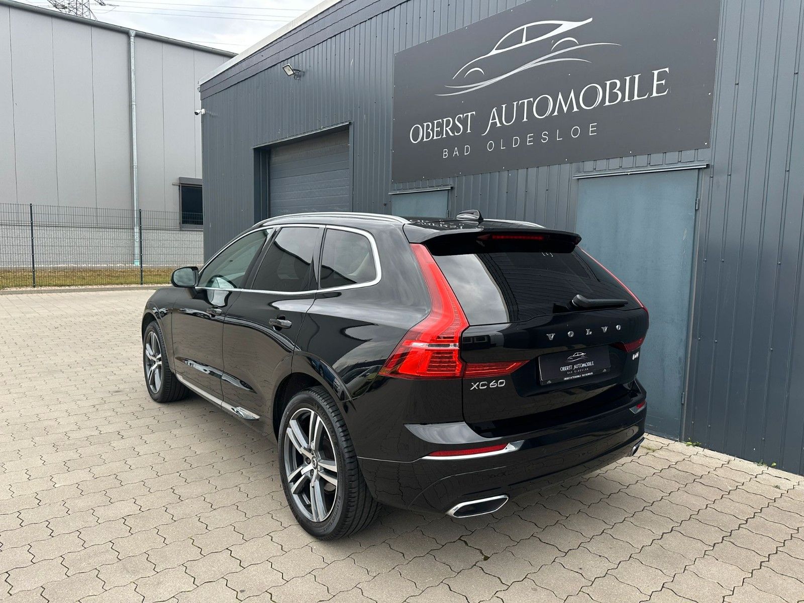 Volvo XC 60 Inscription 2WD SHZ Navi Vollleder LED foto 8