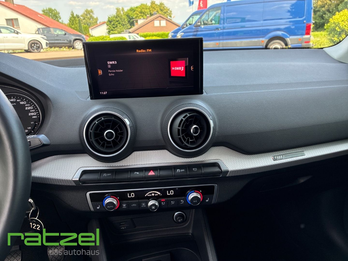 Fahrzeugabbildung Audi Q2 advanced 30 TFSI LED ACC Rückfahrkamera Eletr