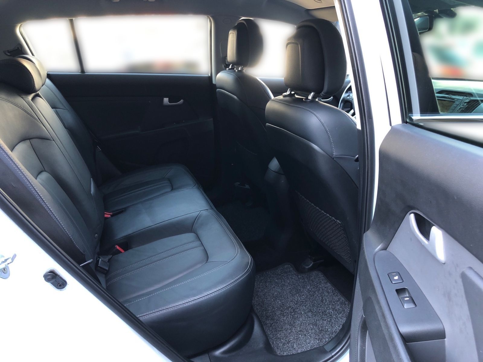 Fahrzeugabbildung Kia Sportage 1.6 GDI Dream Team Navi Leder