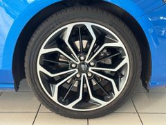 FORD Focus Lim. ST-Line /RFK/Keyless/Soundsystem