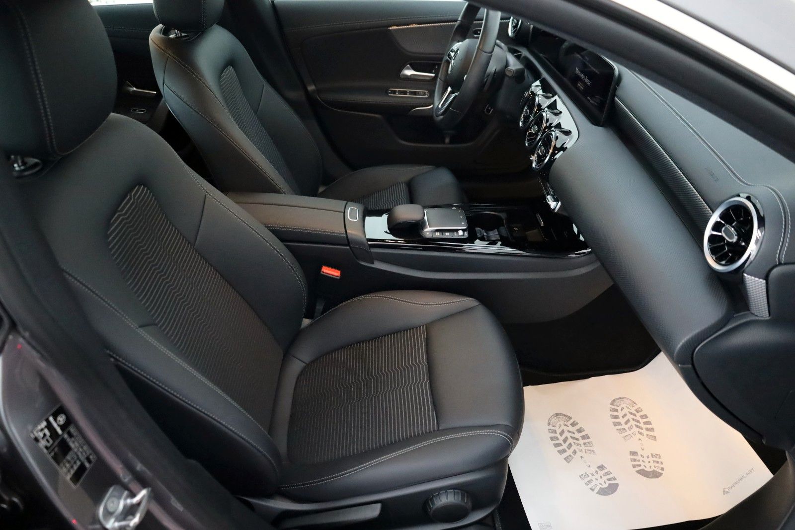 Fahrzeugabbildung Mercedes-Benz CLA 250e SB T.Leder,Navi,LED,Kamera,Park Paket