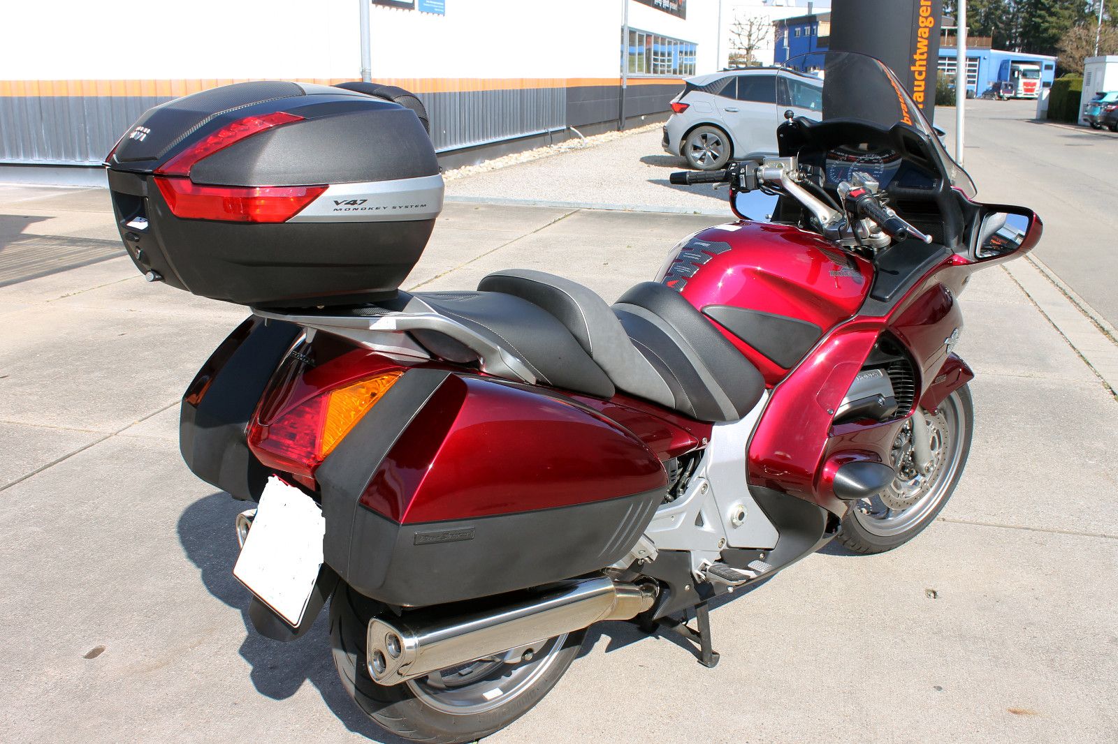 Fahrzeugabbildung Honda ST 1300 A4 Pan European Kardan ABS Koffersystem