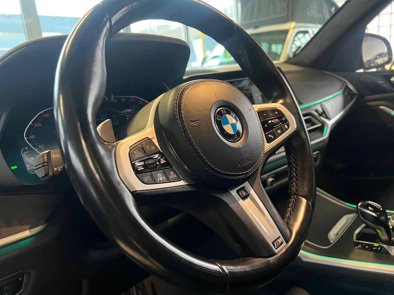 Fahrzeugabbildung BMW X7 xDrive 40 d M Sport *SKY LOUNGE*LASER*