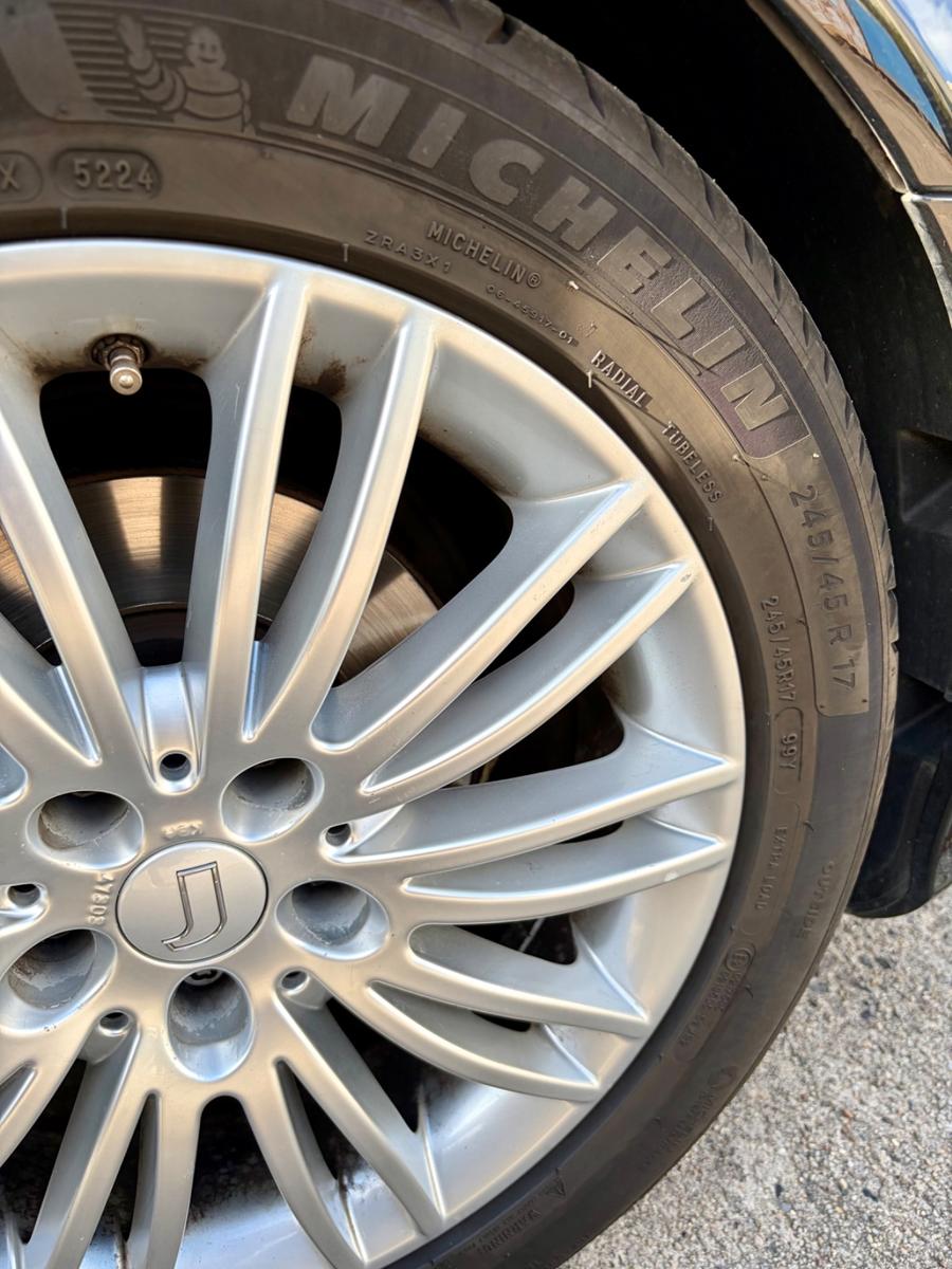 Mercedes-Benz E220 2008 — photo 11