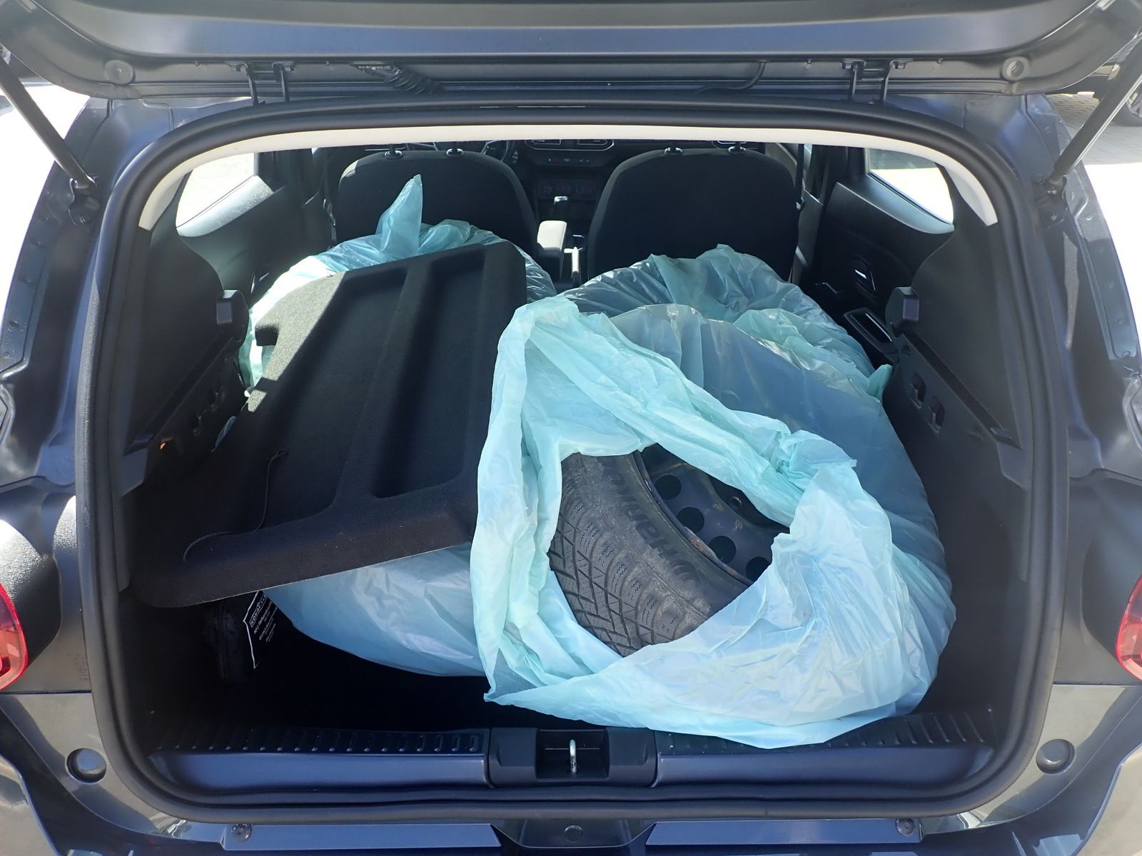 Fahrzeugabbildung Dacia Sandero Comfort TCe 100 LPG, AC,WKR,BC,FH