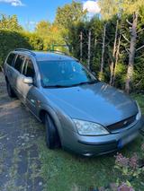 Ford Mondeo - Ford Mondeo aus 2002: Kombi