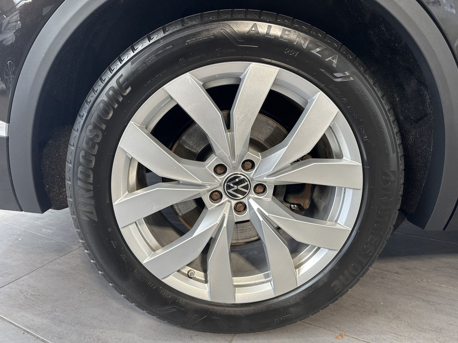 Fahrzeugabbildung Volkswagen Touareg 3.0 TSI 4M Atmosphere NAV+LED+KAM+PANORA