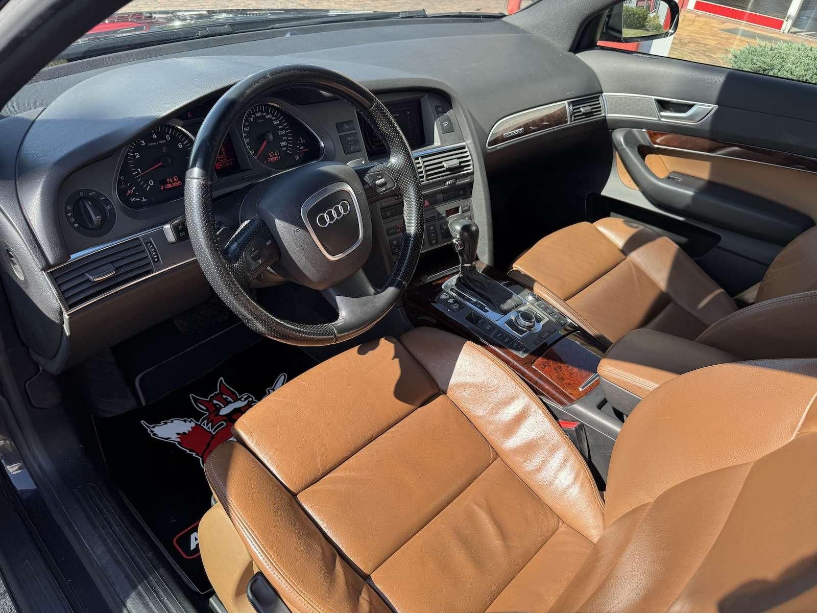 Fahrzeugabbildung Audi A6 3.2 FSI S-Line/Navi/Leder/S-Dach/Standheiz...