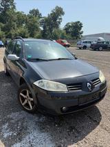 Renault Megane II Grandtour Emotion - Renault Megane aus 2005: Kombi