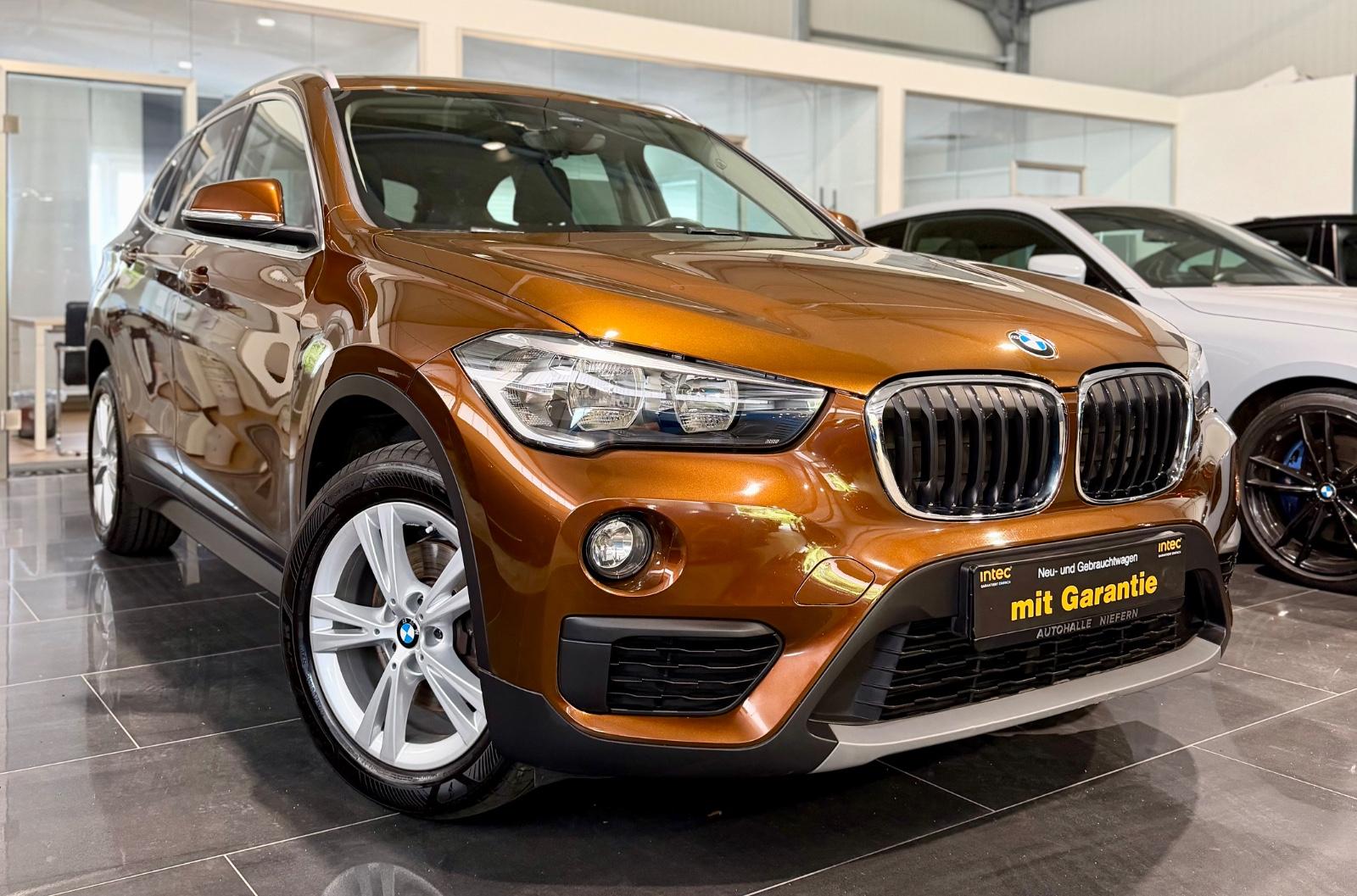 BMW X1 sDrive 18 i*PANO*PDC*METALLIC LACK*TRAVEL