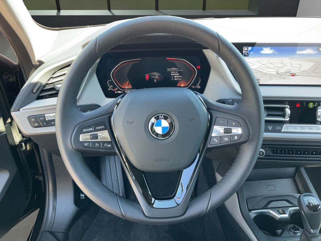 BMW 118i Lim. ADVANTAGE LED NAVI PDC SHZ KLIMA ALU foto 14
