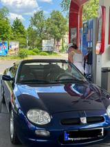 MGF Cabrio Roadstar - blaue MG MGF