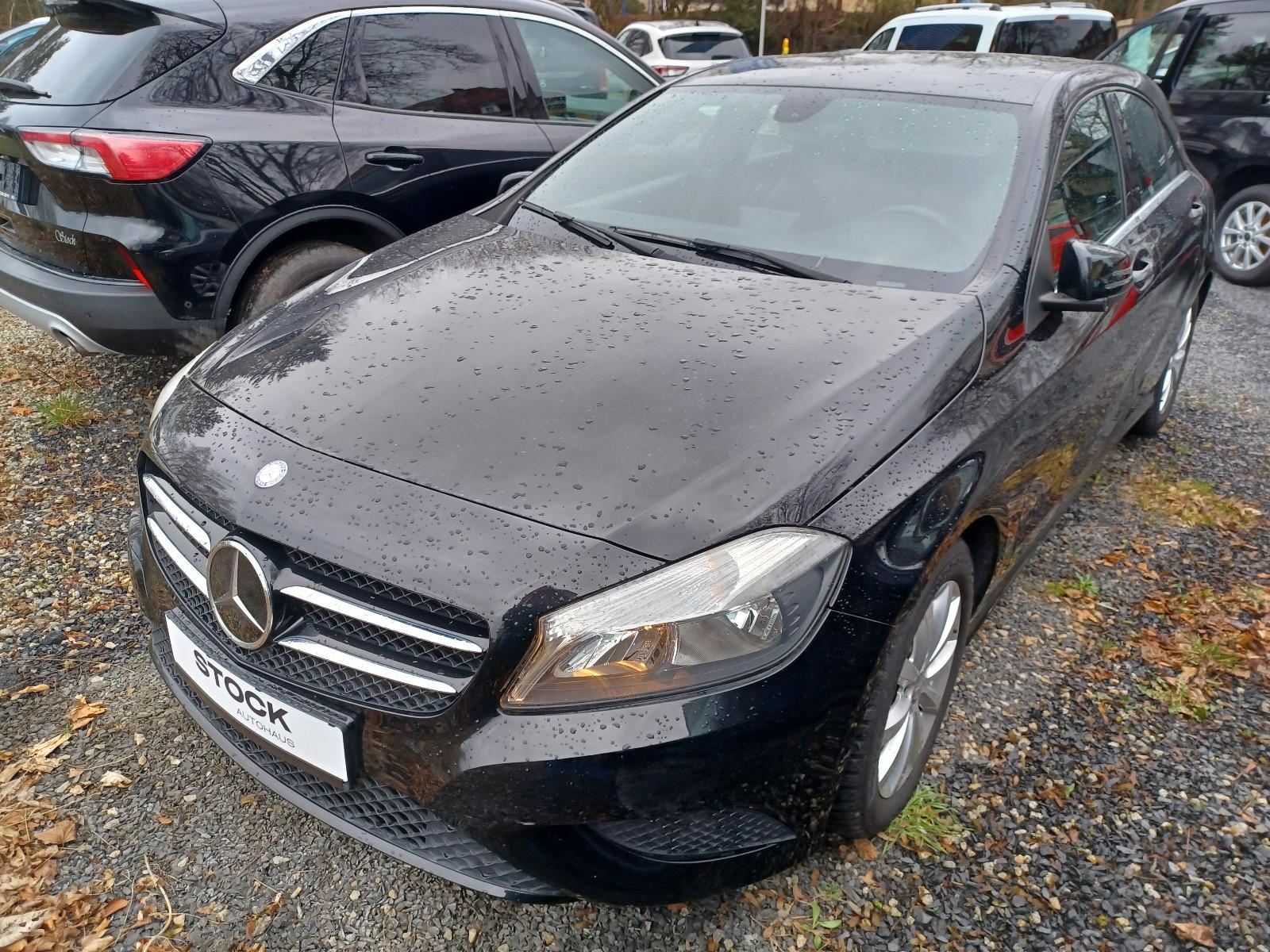 Mercedes-Benz A 180 ** Style / SHZ **