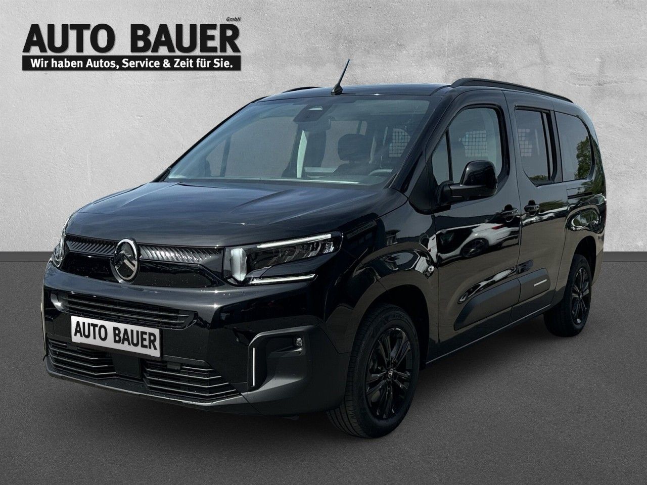 Fahrzeugabbildung Citroën Berlingo MPV Plus XL - mit KI generiert/bearbeitet