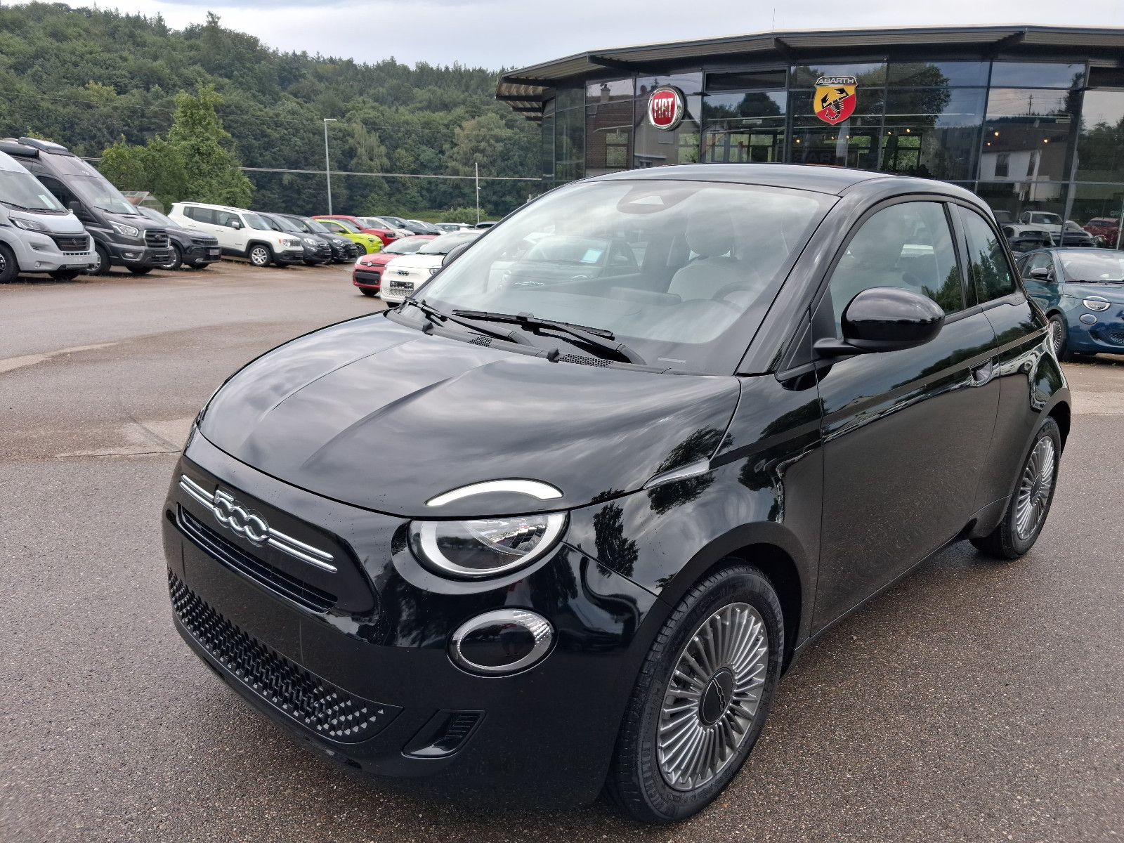 Fahrzeugabbildung Fiat 500 1.0 Hybrid FireFly 48 kW Icon