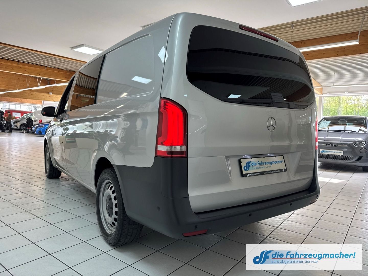 Fahrzeugabbildung Mercedes-Benz Vito Mixto 119 CDI 4x4 lang LED Navi *EXPORT