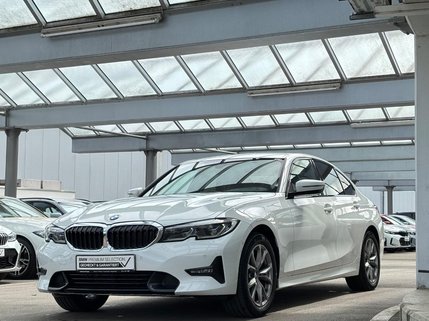 BMW 320i Lim. Sport Line AHK/LASER 2 JAHRE GARANTIE