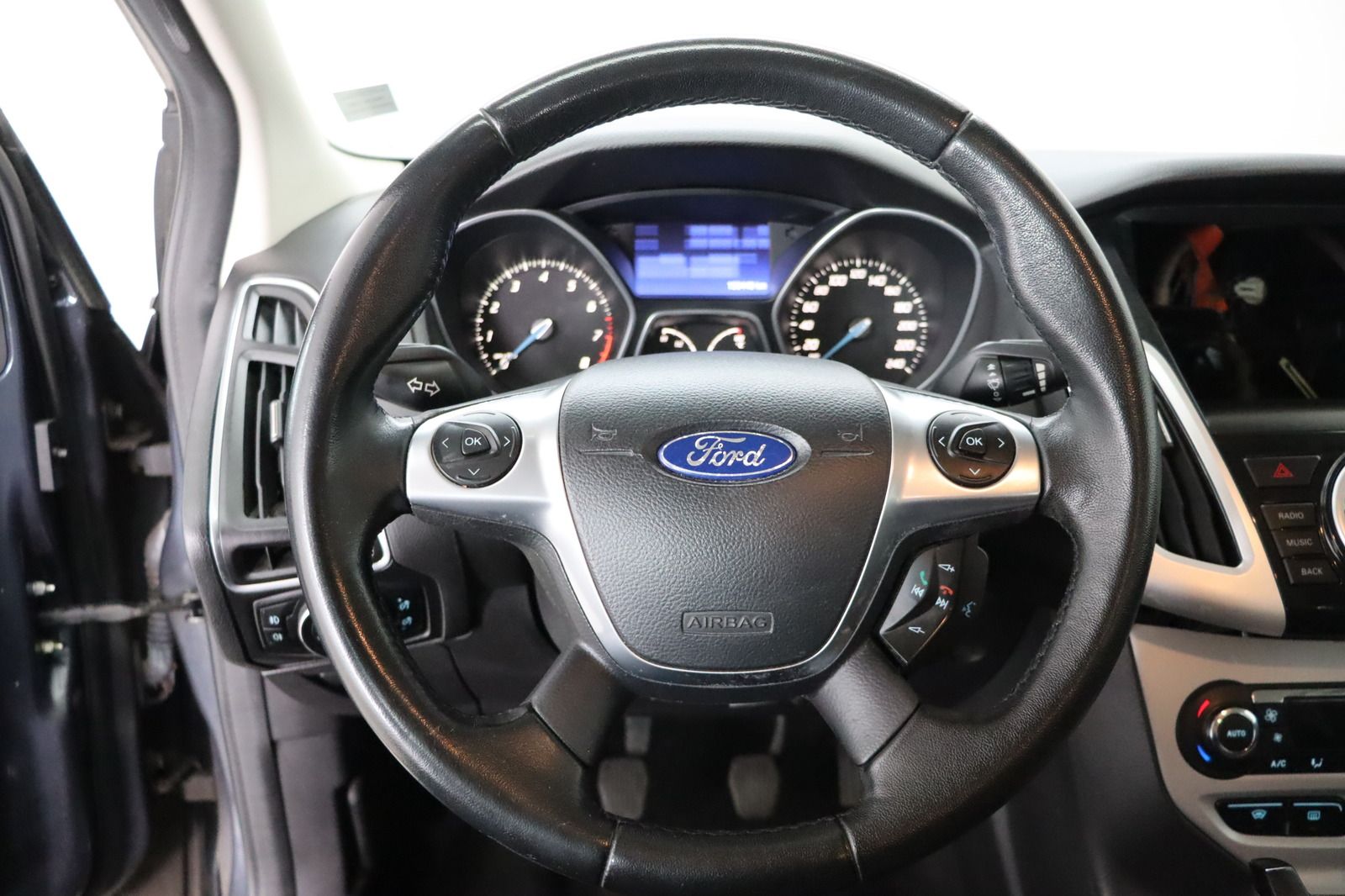 Fahrzeugabbildung Ford Focus 1.0 econetic Turnier Champions League