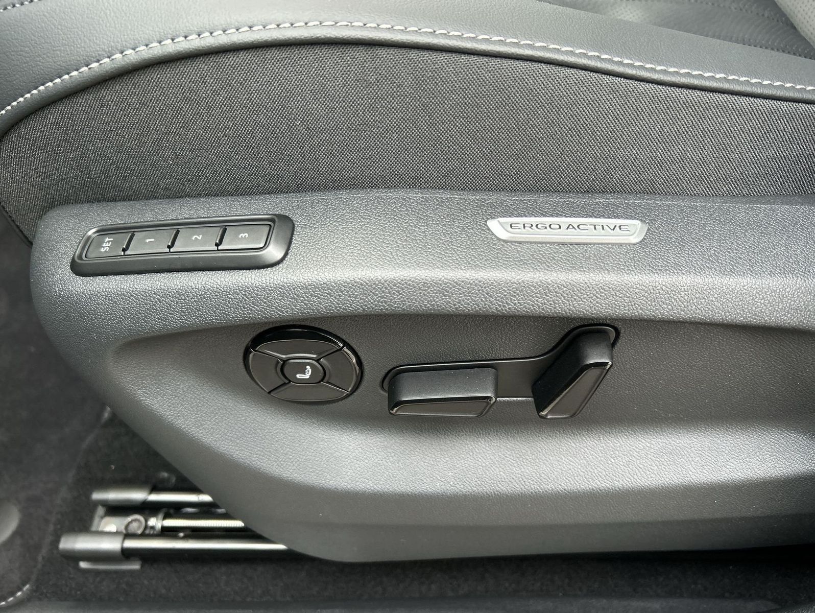Volkswagen Tiguan - Bild 25
