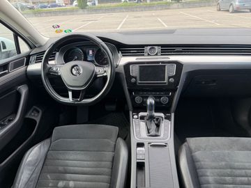 Volkswagen Passat - 9