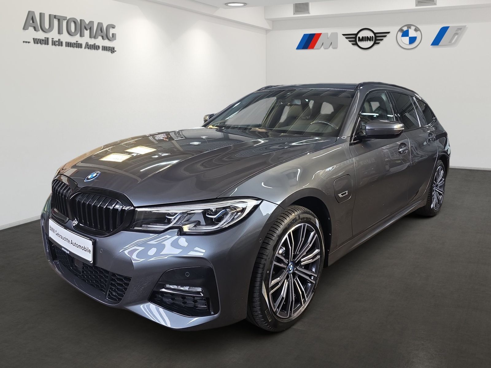 BMW 330e xDrive Touring M-Sport*Laser*HeadUp*ParkAss