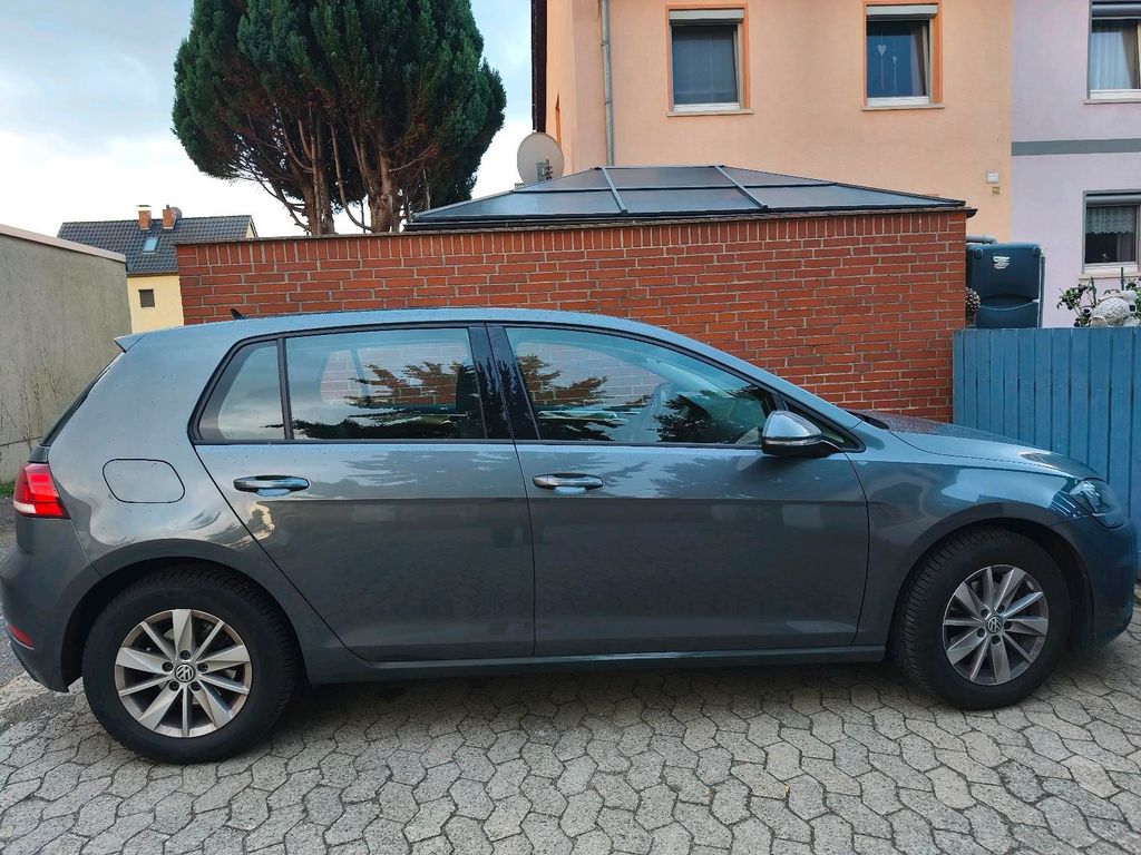 Image of Volkswagen Golf