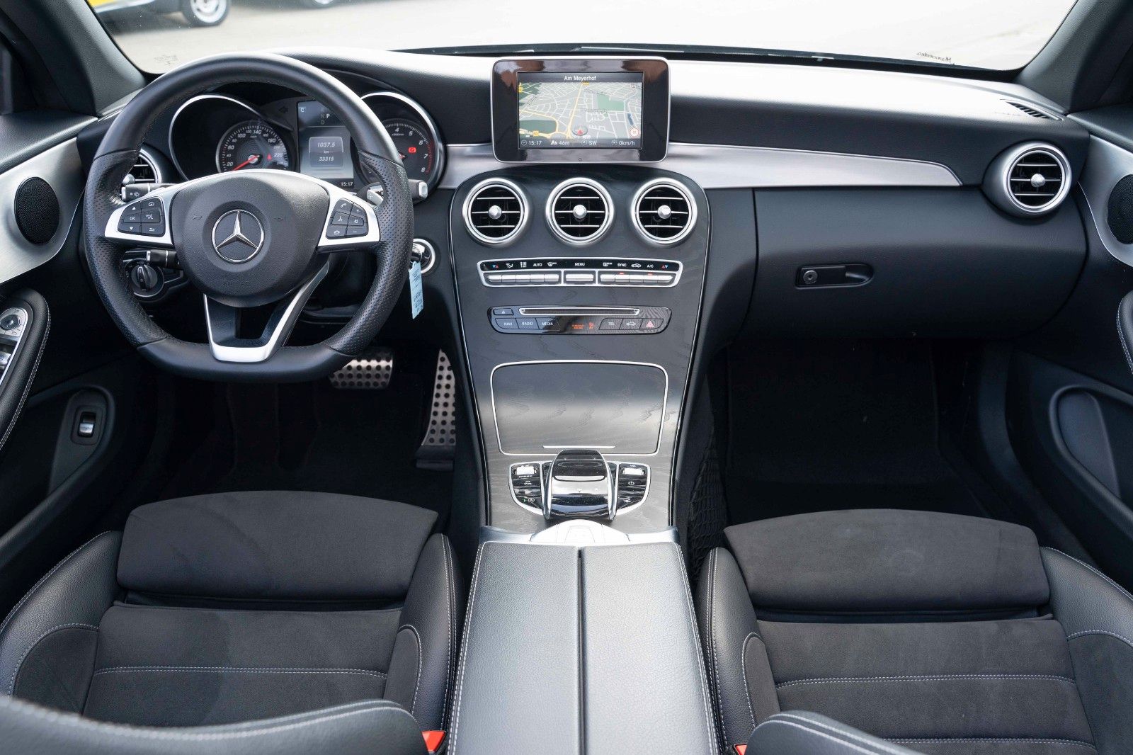 Fahrzeugabbildung Mercedes-Benz C 200 CABRIO AMG LED NAVI TOTW ALCANT KOPFHEIZ
